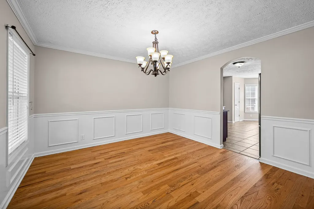 850 Nandina Court Clarksville TN 37043
