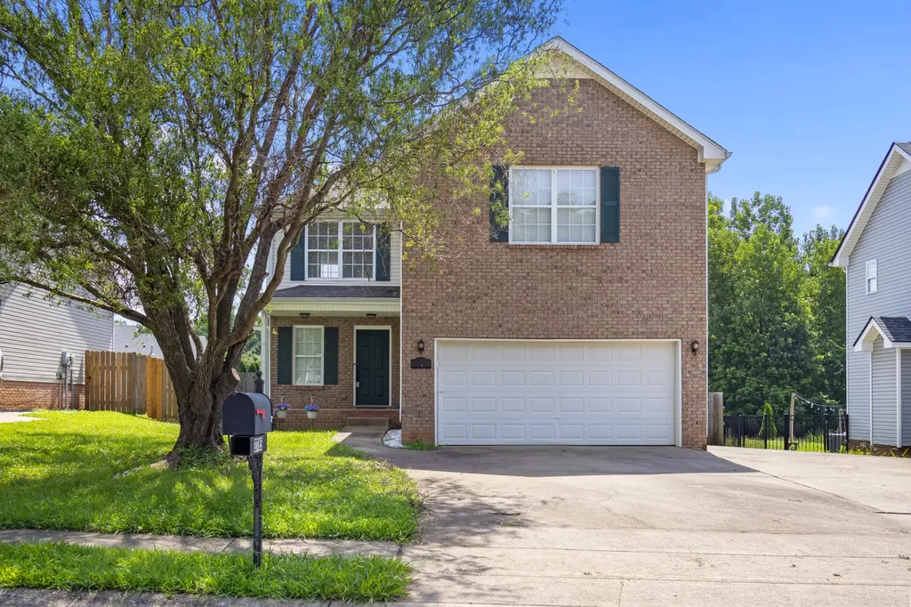 2785 Ridgepole Drive Clarksville TN 37040
