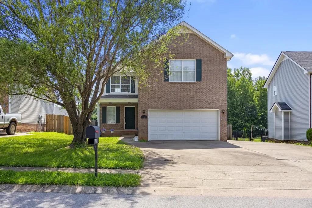 2785 Ridgepole Drive Clarksville TN 37040