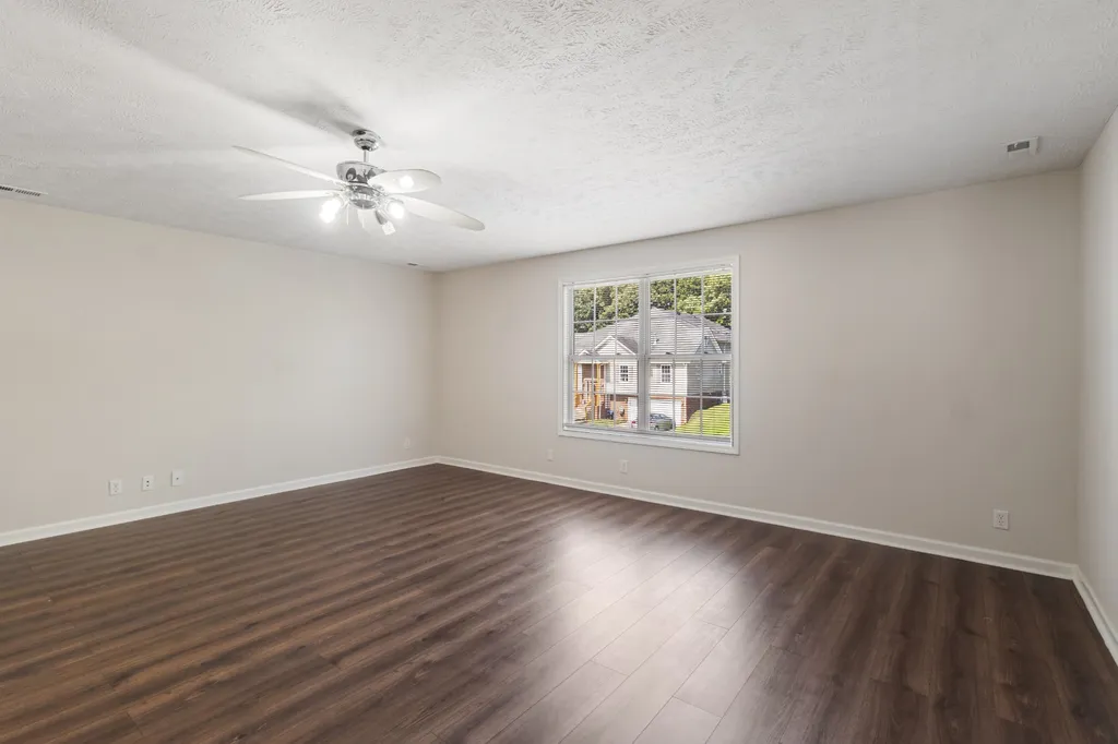 2785 Ridgepole Drive Clarksville TN 37040