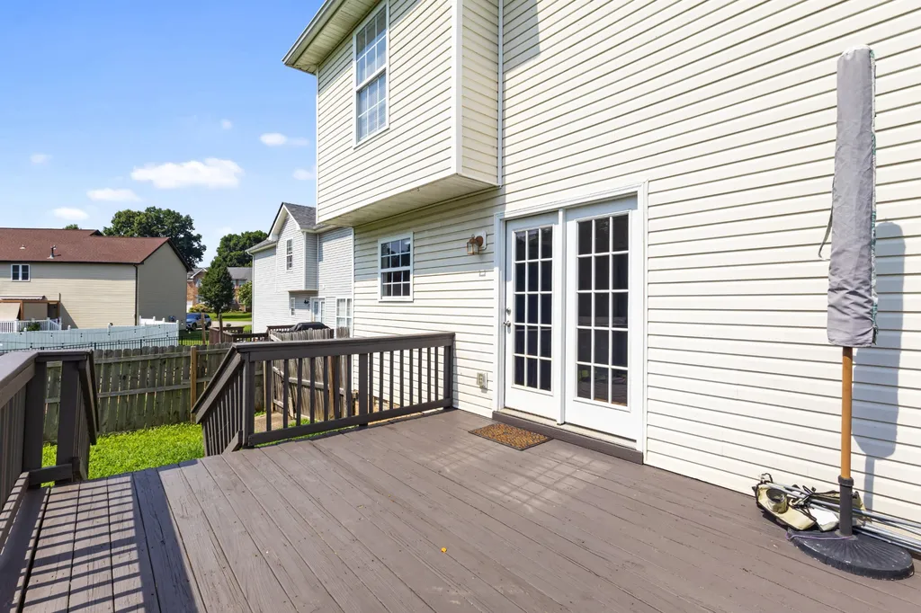 2785 Ridgepole Drive Clarksville TN 37040