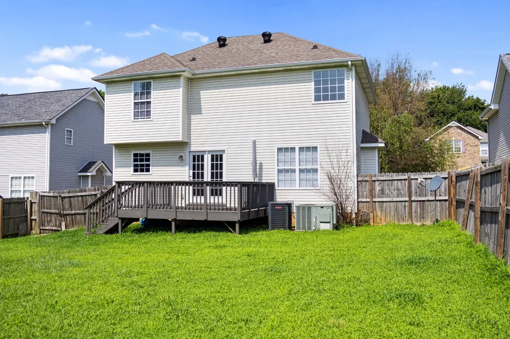 2785 Ridgepole Drive Clarksville TN 37040
