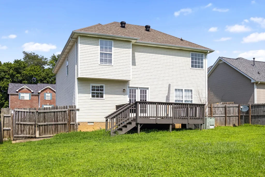 2785 Ridgepole Drive Clarksville TN 37040