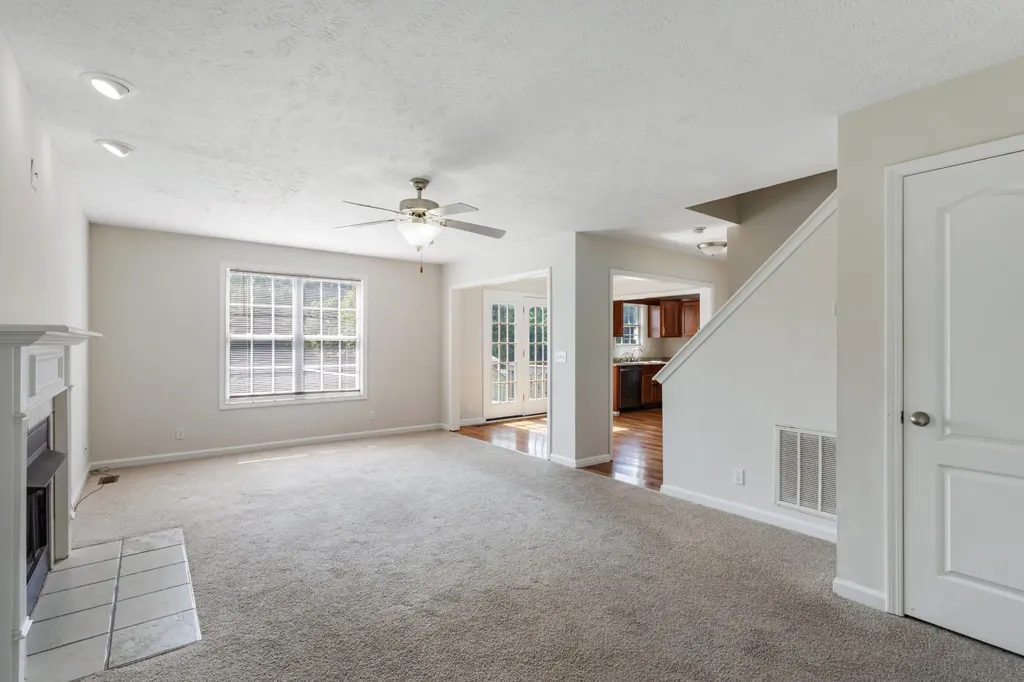 2785 Ridgepole Drive Clarksville TN 37040