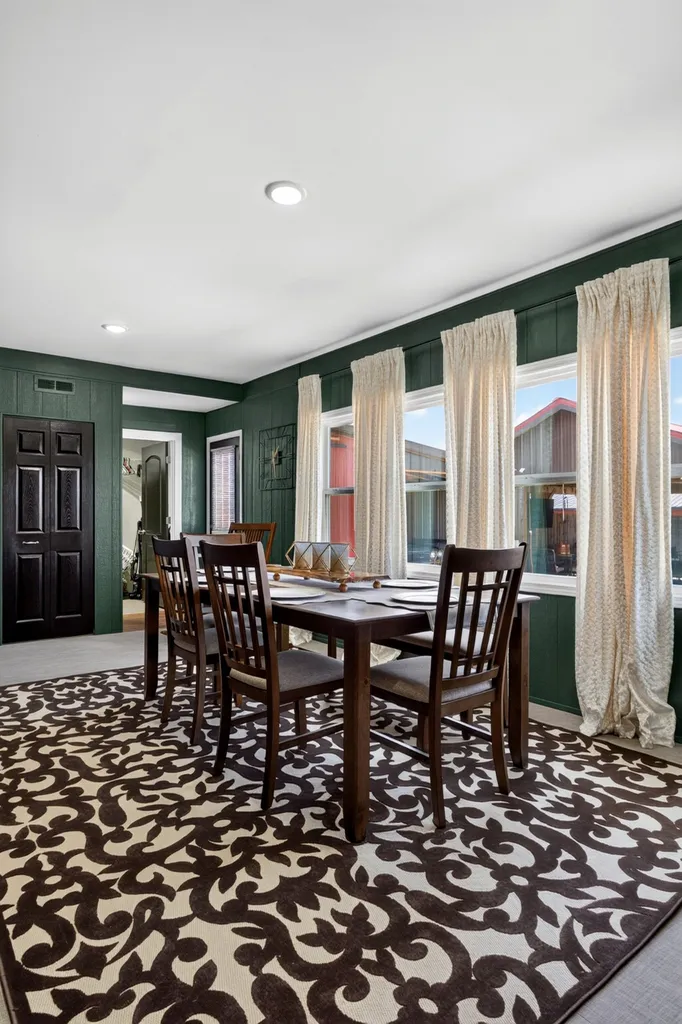 14706 Old Kentucky Road Walling TN 38587