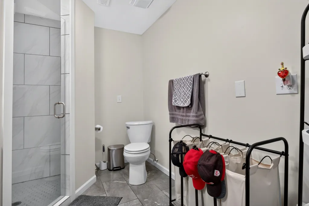 14706 Old Kentucky Road Walling TN 38587