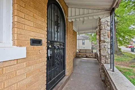 1024 Maury Street Memphis TN 38107