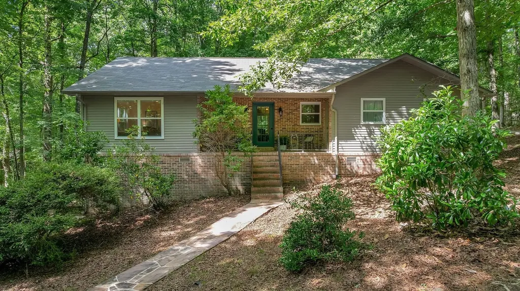 1637 Clifftops Avenue Monteagle TN 37356