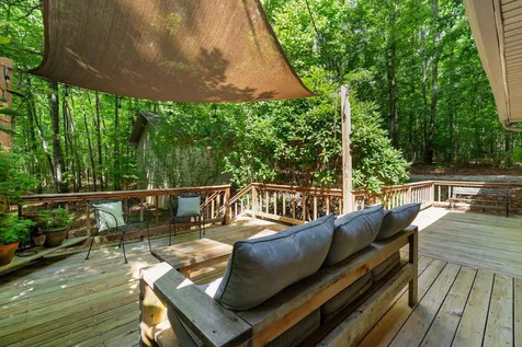 1637 Clifftops Avenue Monteagle TN 37356