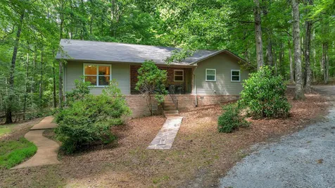 1637 Clifftops Avenue Monteagle TN 37356