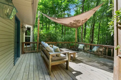 1637 Clifftops Avenue Monteagle TN 37356