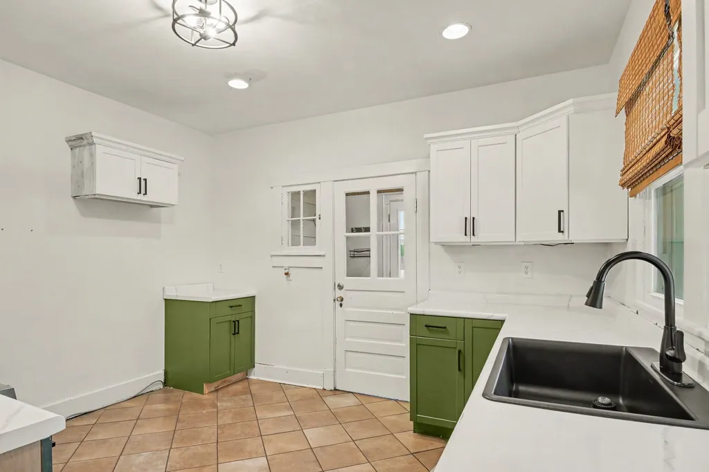 301 Garner Street Springfield TN 37172