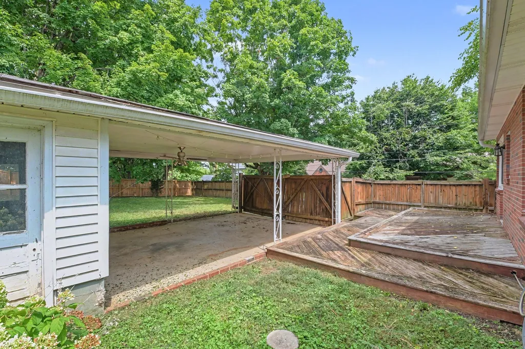 301 Garner Street Springfield TN 37172