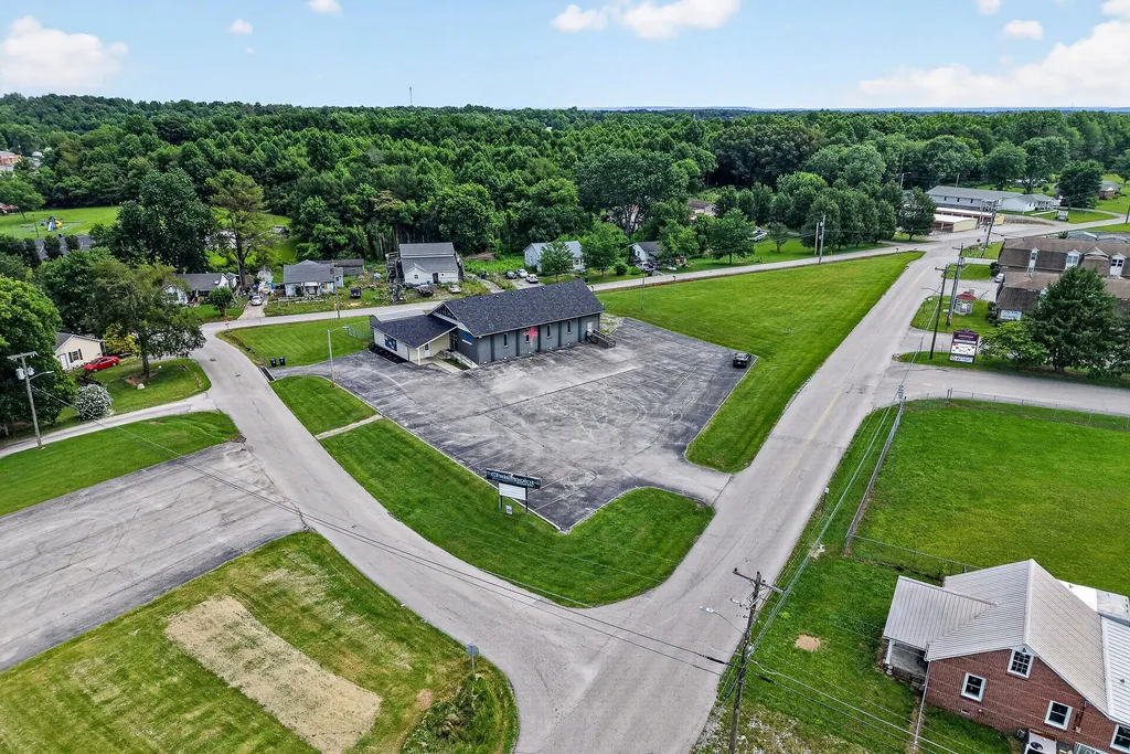 614 Murphy Street Smithville TN 37166