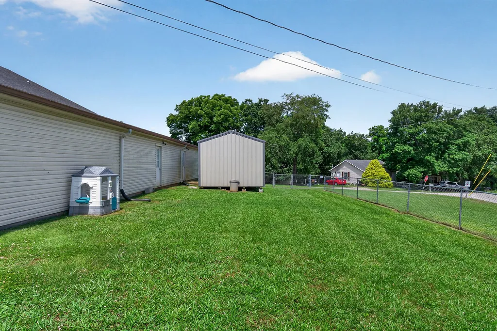 614 Murphy Street Smithville TN 37166