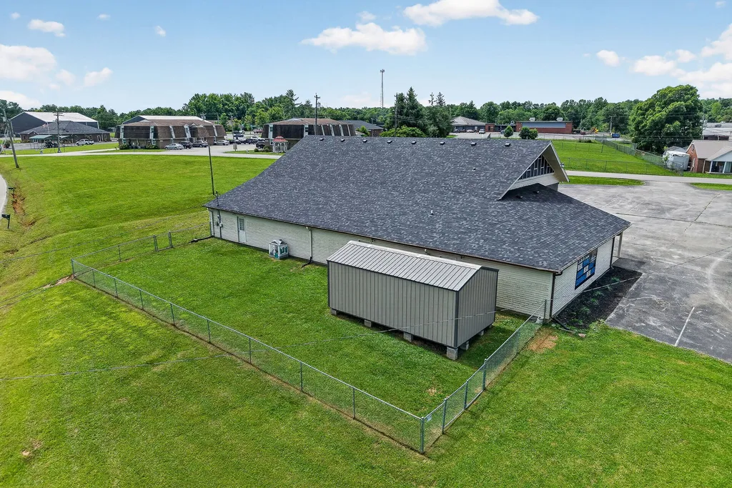 614 Murphy Street Smithville TN 37166