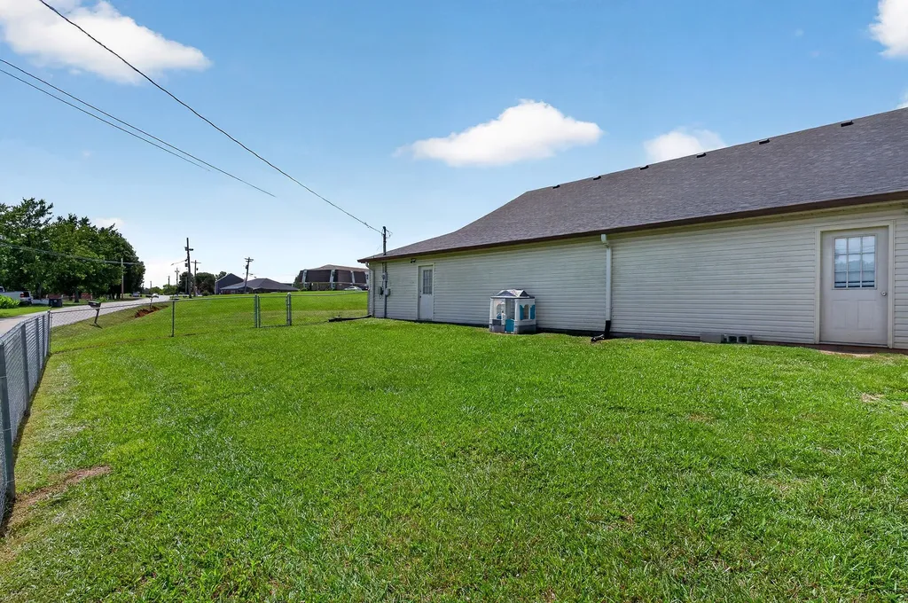 614 Murphy Street Smithville TN 37166