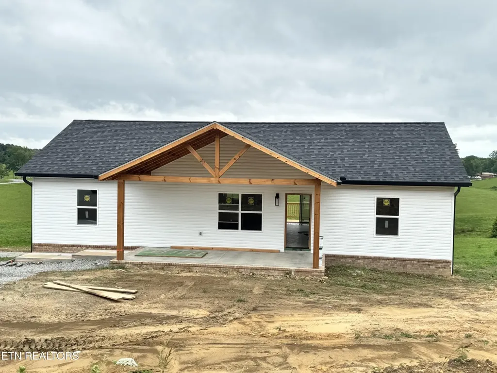 930 Allardt Highway Jamestown TN 38556