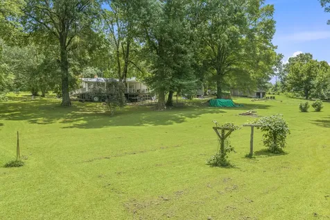 8120 Mount Carmel Road Decaturville TN 38329