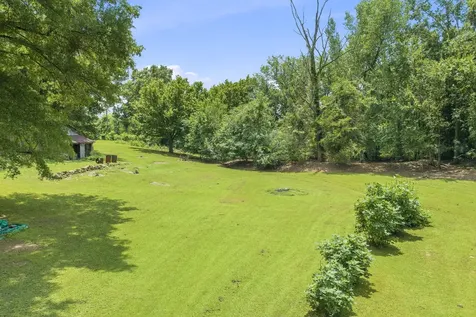 8120 Mount Carmel Road Decaturville TN 38329