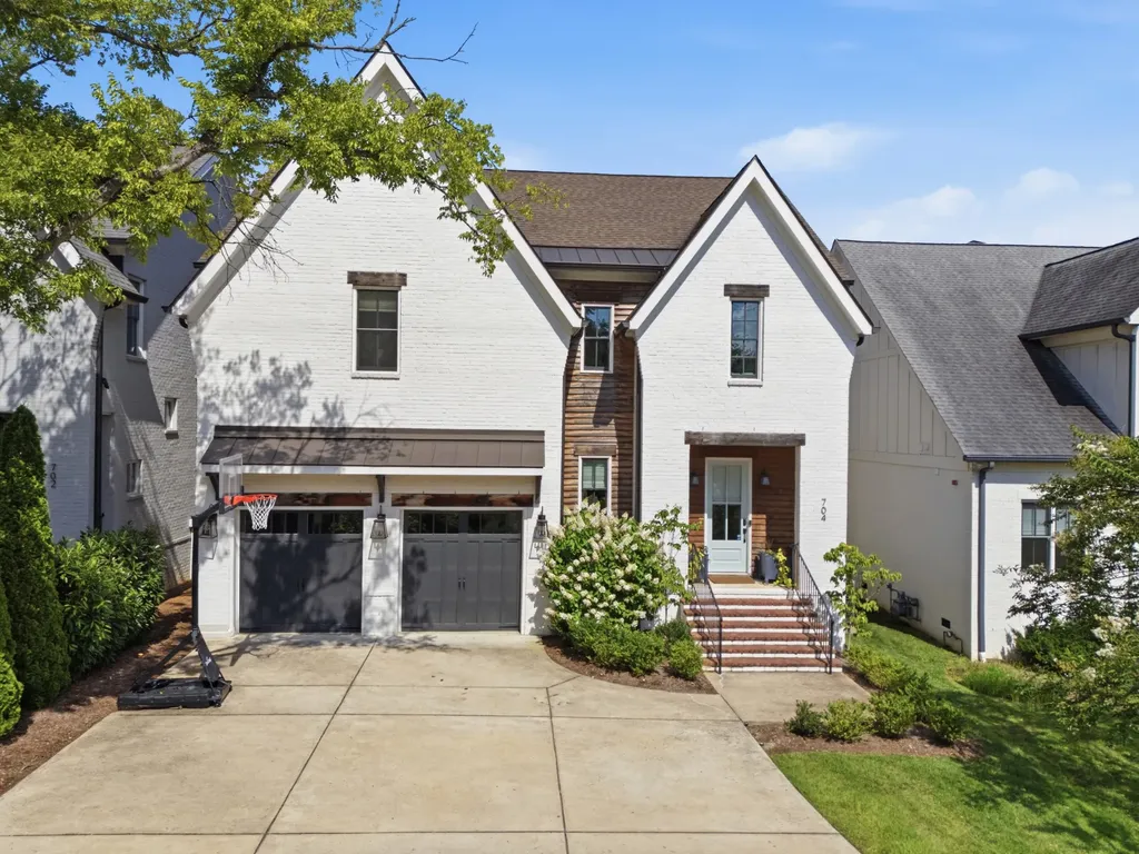 704 Estes Road Nashville TN 37215