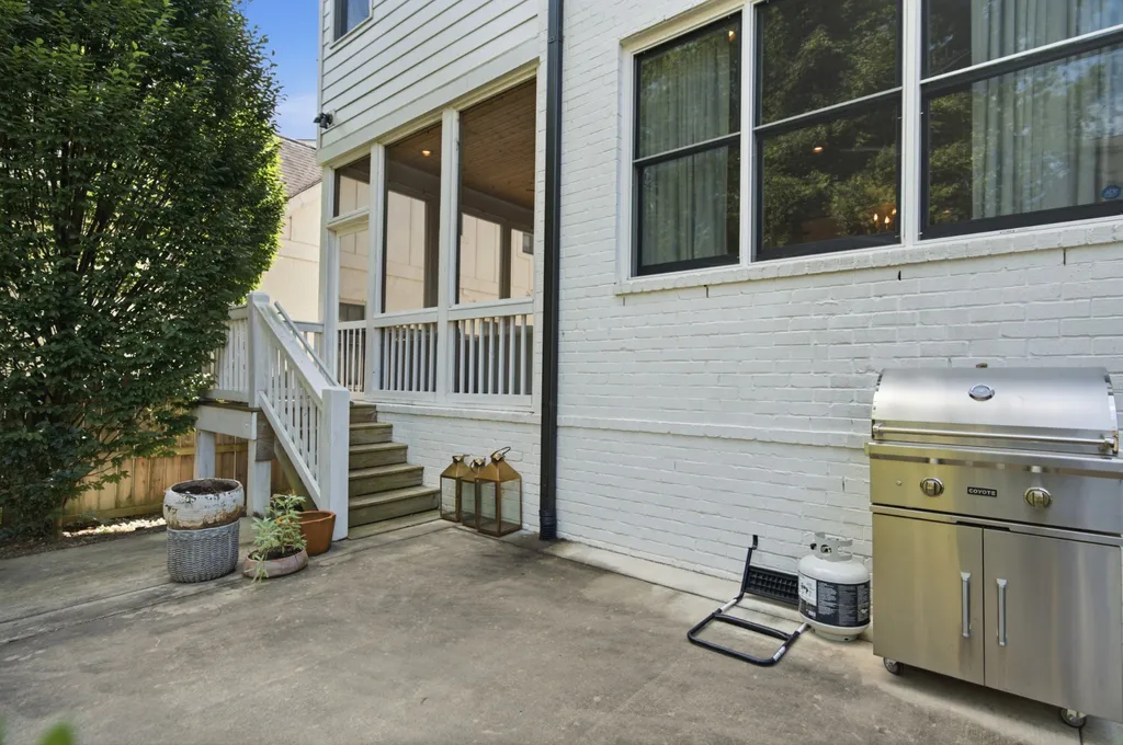 704 Estes Road Nashville TN 37215