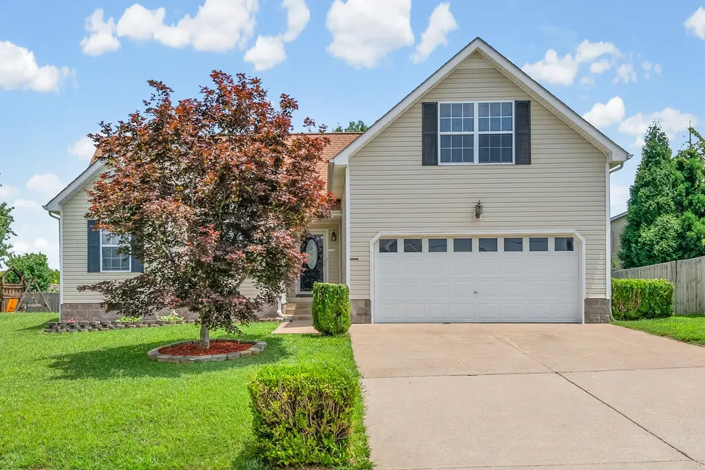 3827 Man O War Boulevard Clarksville TN 37042