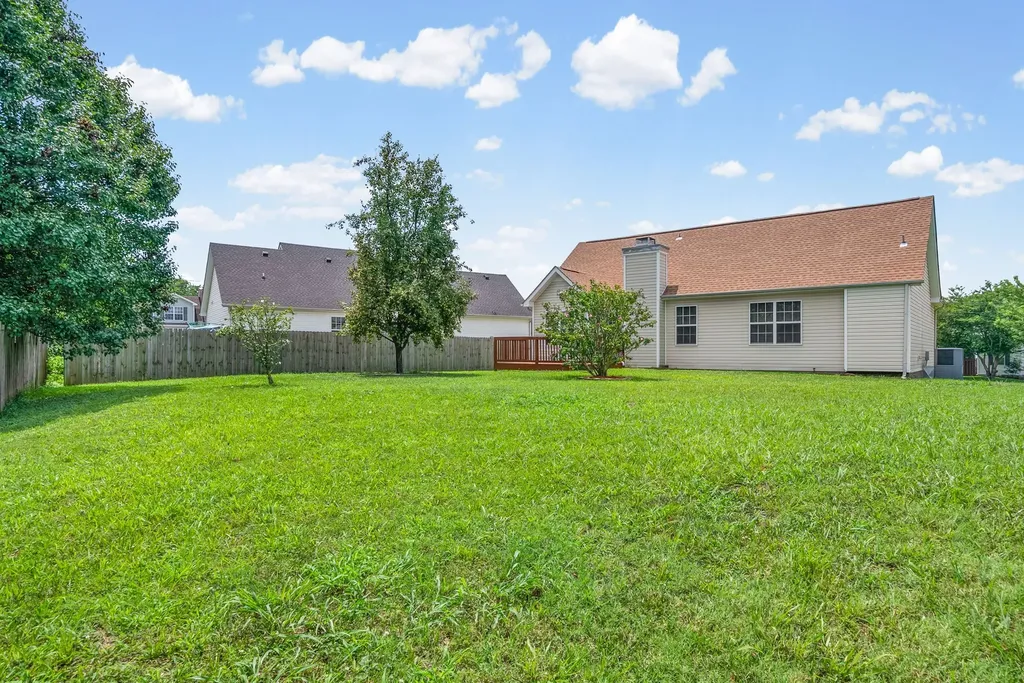 3827 Man O War Boulevard Clarksville TN 37042