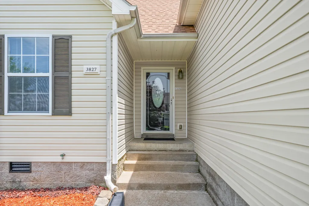 3827 Man O War Boulevard Clarksville TN 37042