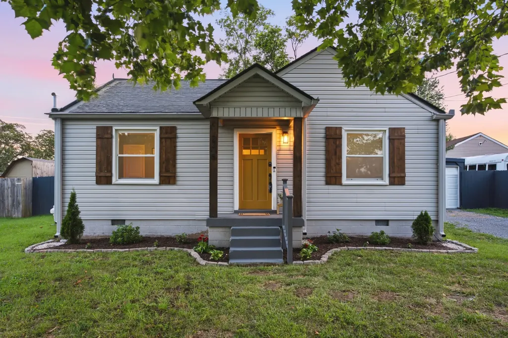 2215 Weona Drive Nashville TN 37214