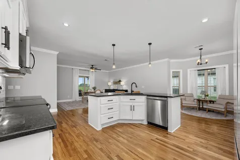 810 Walnut Grove Road Christiana TN 37037