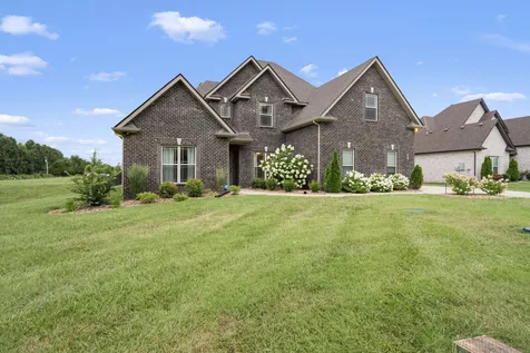 810 Walnut Grove Road Christiana TN 37037