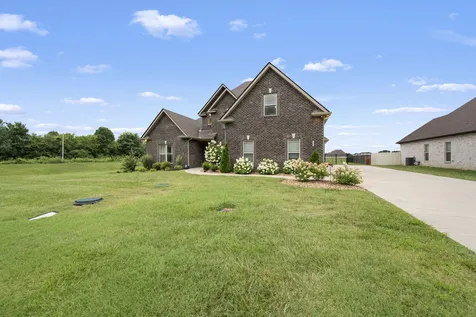 810 Walnut Grove Road Christiana TN 37037