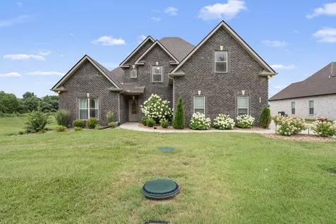 810 Walnut Grove Road Christiana TN 37037