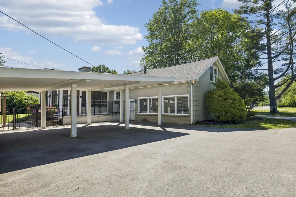 5911 Post Road Nashville TN 37205