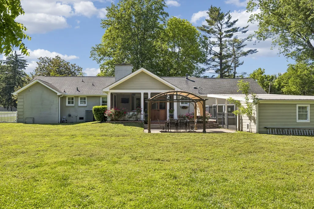 5911 Post Road Nashville TN 37205