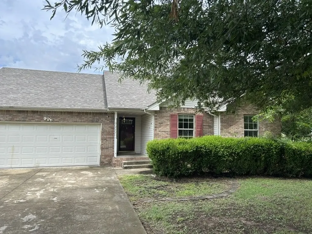 3277 S Senseney Circle Clarksville TN 37042