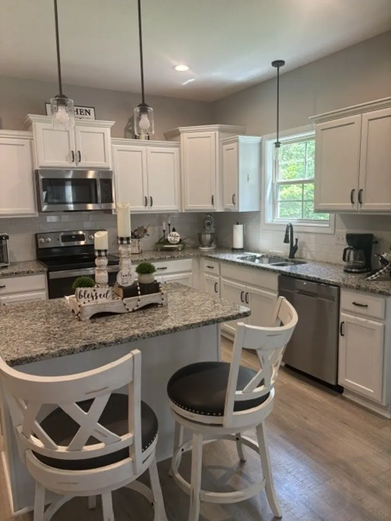 2086 Ussery Road, S Clarksville TN 37040