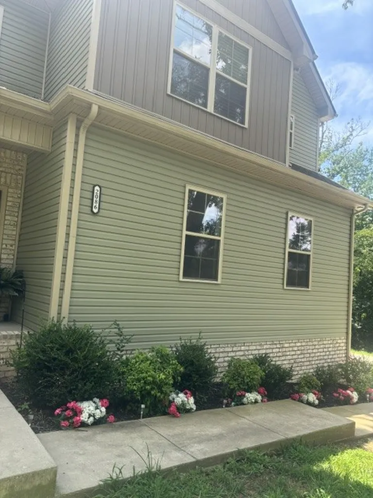2086 Ussery Road, S Clarksville TN 37040