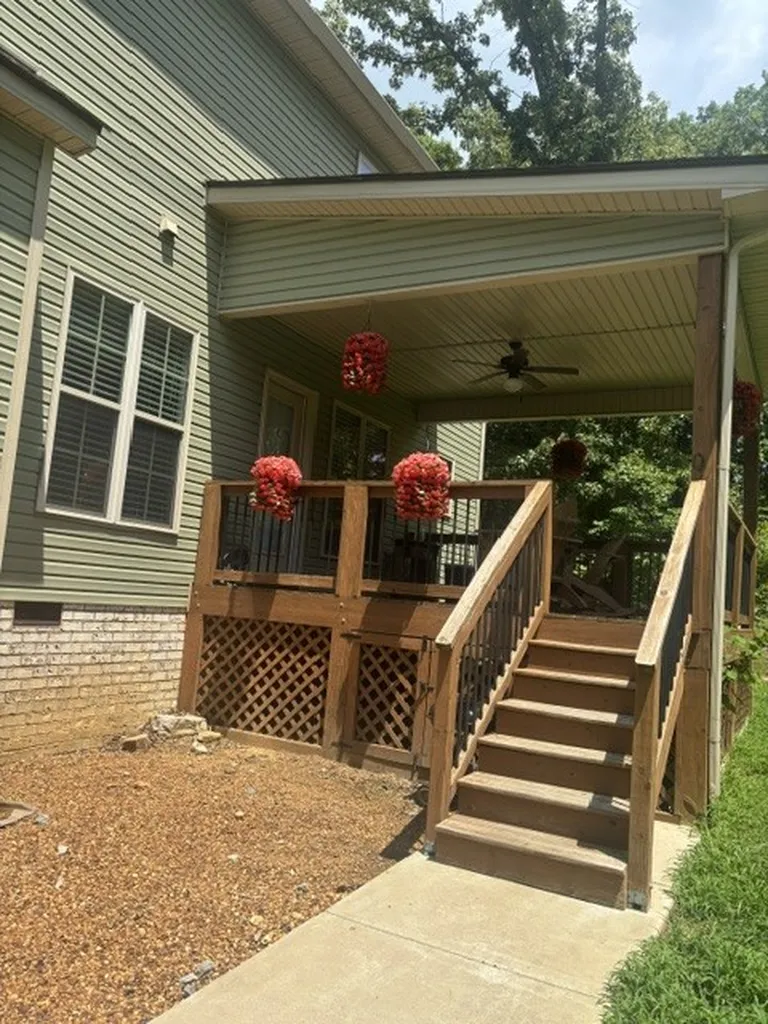 2086 Ussery Road, S Clarksville TN 37040