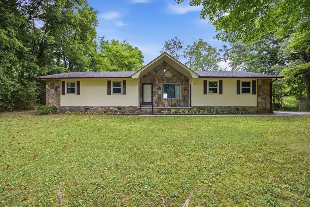 222 Troy Drive Dayton TN 37321