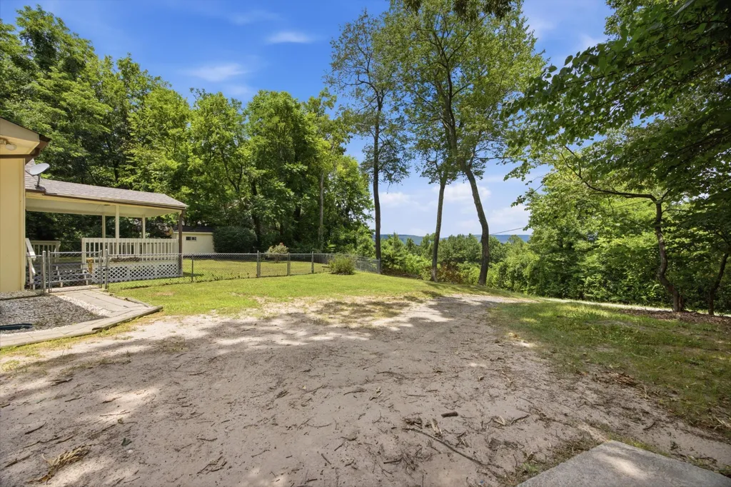 222 Troy Drive Dayton TN 37321