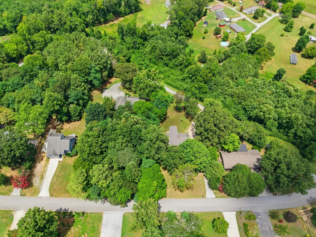 222 Troy Drive Dayton TN 37321