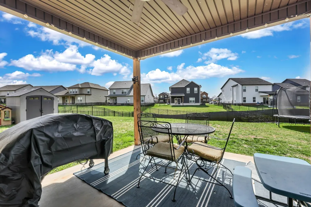 516 Castle Pinckney Lane Clarksville TN 37042