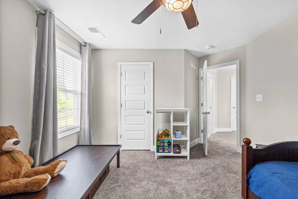 1176 Governors Run Clarksville TN 37042