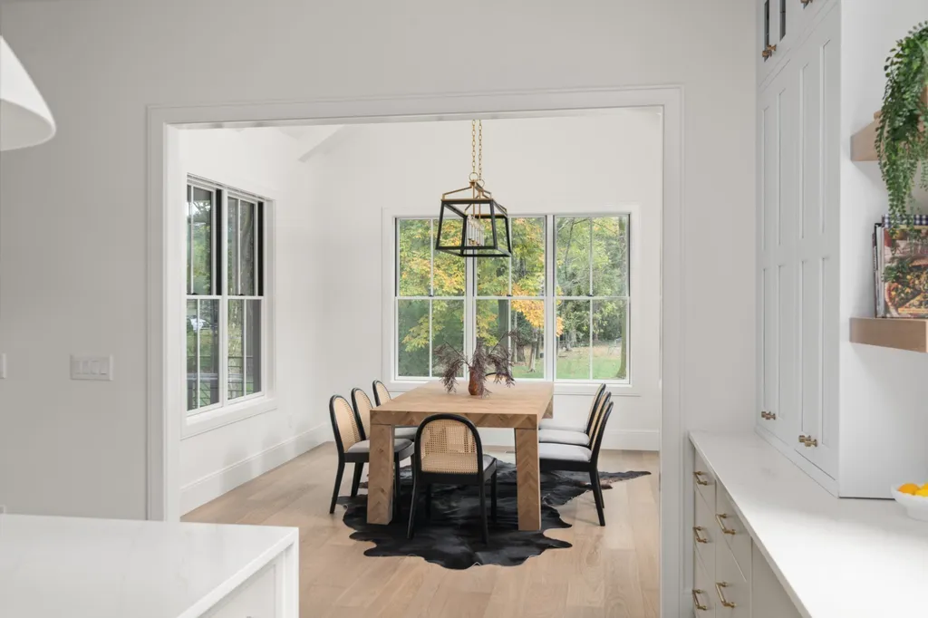 706 Brook Hollow Road Nashville TN 37205