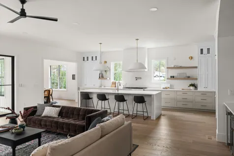 706 Brook Hollow Road Nashville TN 37205