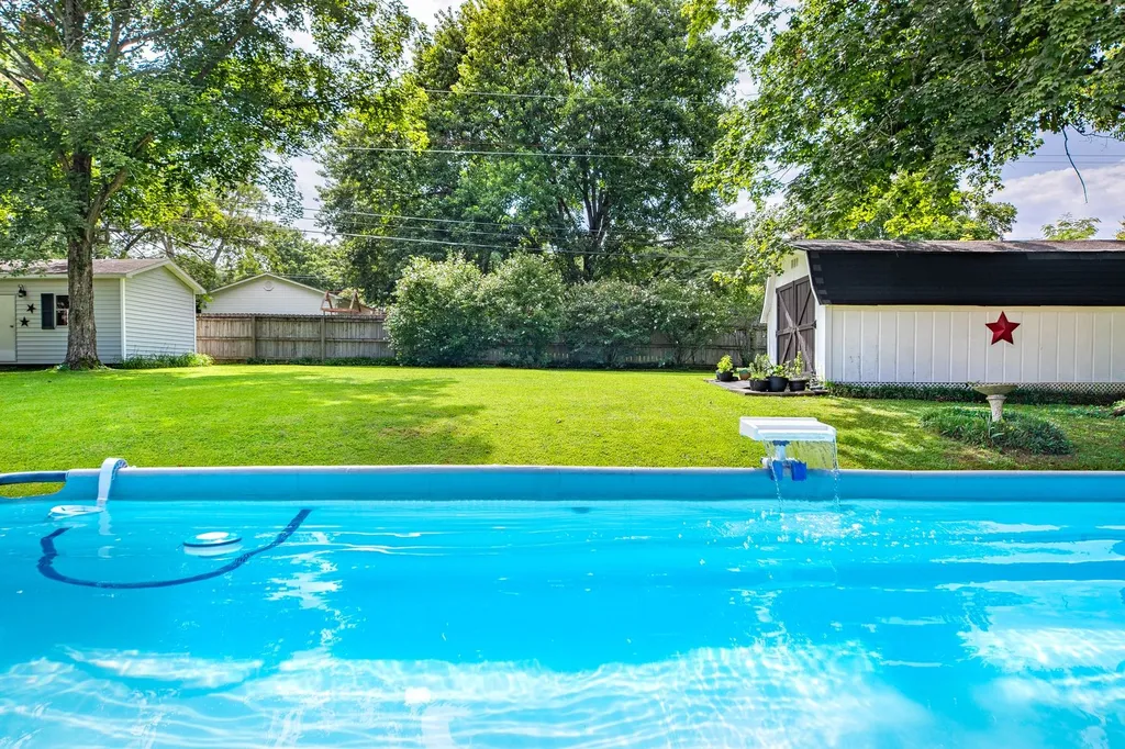 104 Hemingway Drive Columbia TN 38401