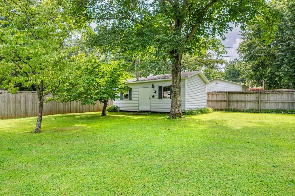 104 Hemingway Drive Columbia TN 38401