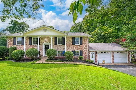 104 Hemingway Drive Columbia TN 38401